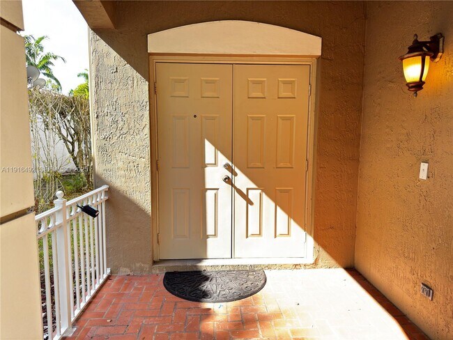 Building Photo - 1007 Bamboo Ln