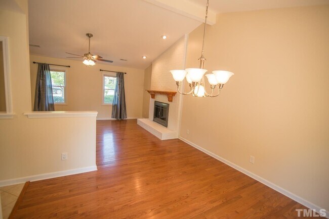 Building Photo - 709 Coventry Ct