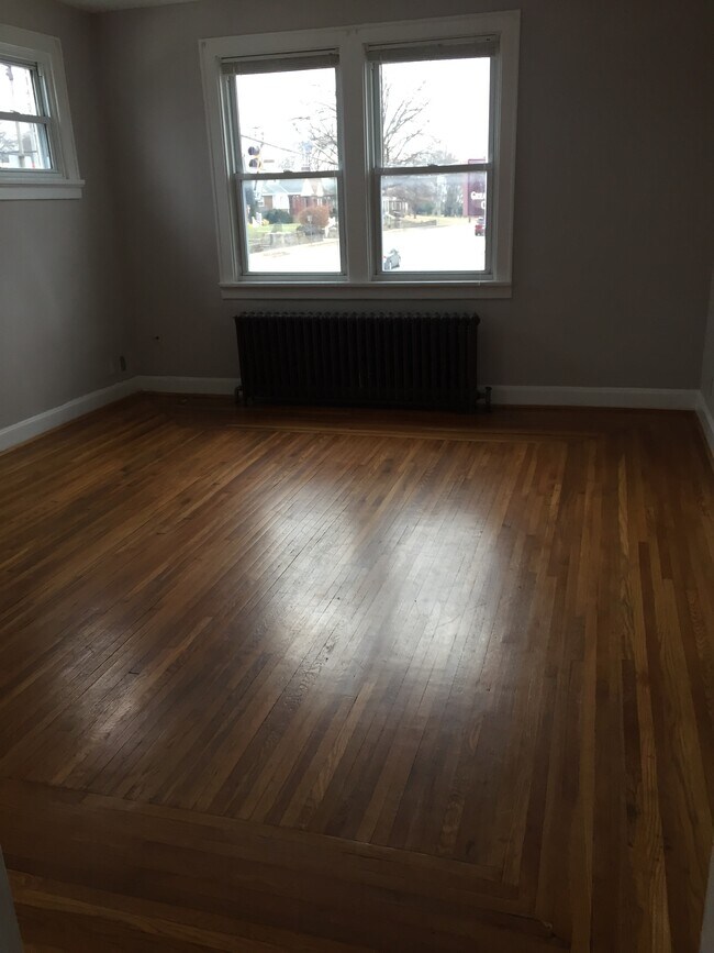 Foto del edificio - 3095 Glenmore Ave