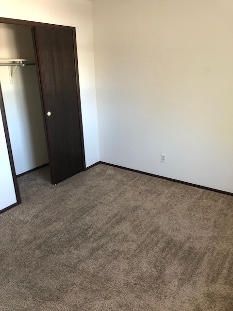 Building Photo - !!MOVE IN SPECIAL!! 2 bedroom Apartment