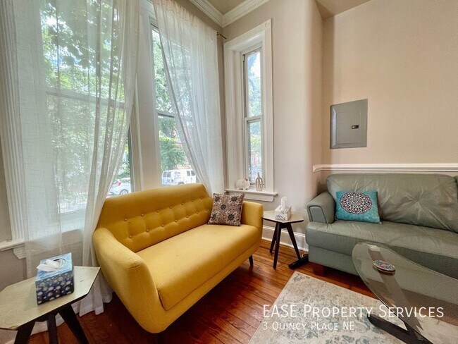 Foto del edificio - 3 Quincy Pl NE