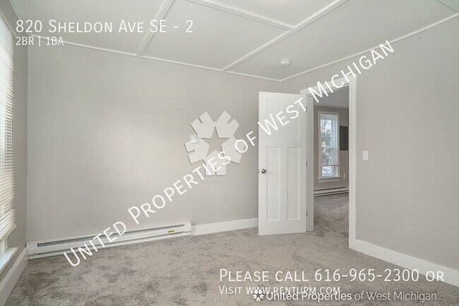 Building Photo - 820 Sheldon Ave SE