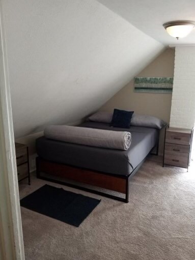 Foto del edificio - 5921 Merrill Ave