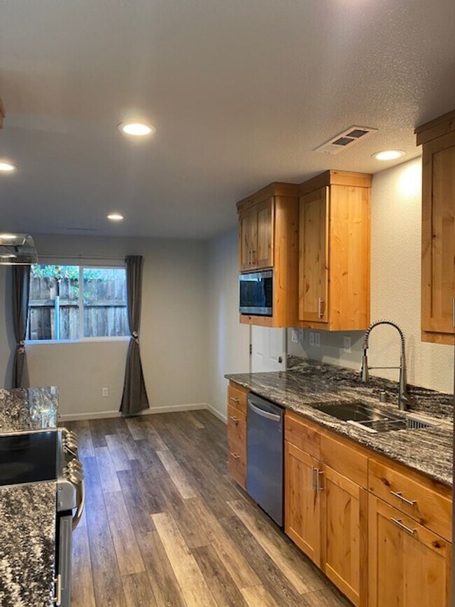 Foto del edificio - Nice Home in East Redding!