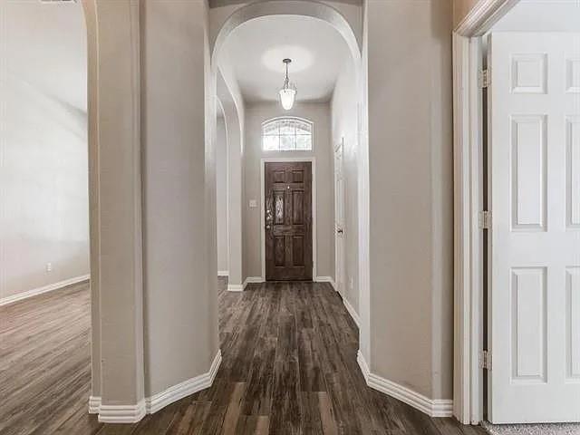 Foto del edificio - 10272 Bancroft Ln