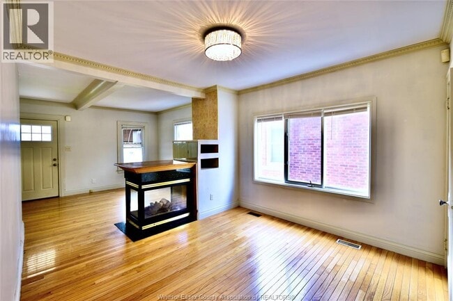 Building Photo - 1610 Hall Ave