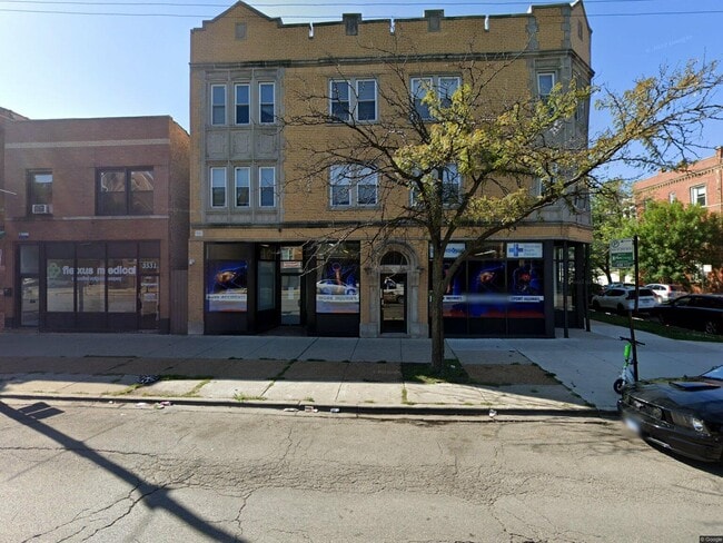 Building Photo - 3531 W Fullerton Ave