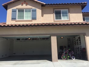 Building Photo - 1049 Stratton Dr