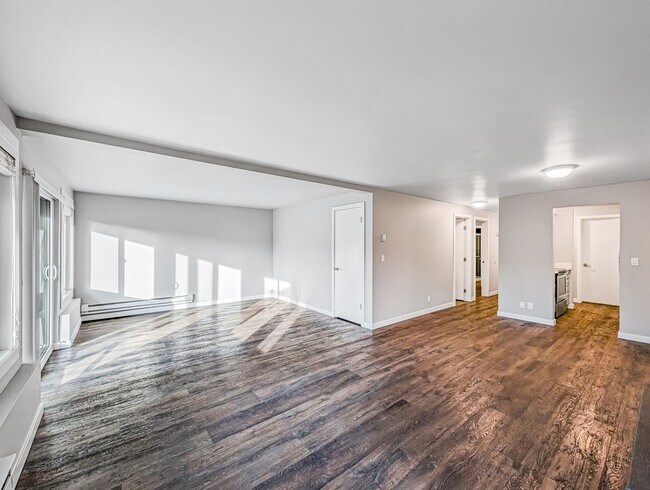 Foto del edificio - 5956 Fauntleroy Wy SW