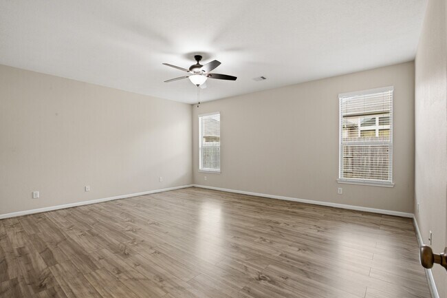 Foto del edificio - 11103 Avery Oaks Ln