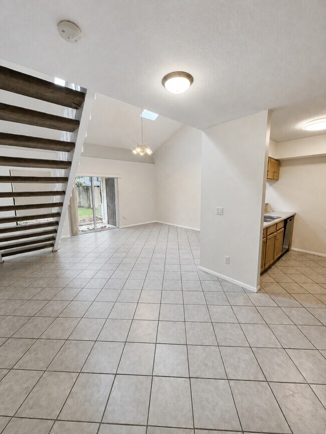 Foto del edificio - 2772 Gray Fox Ln
