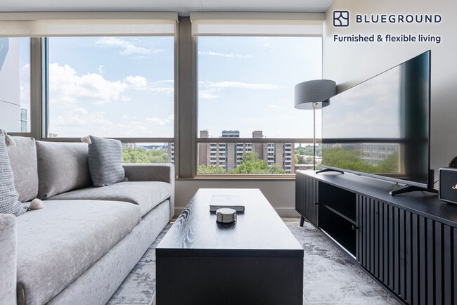 Foto del edificio - 301 M St SW