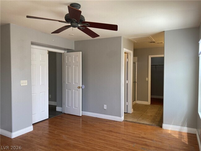 Building Photo - 10015 San Gervasio Ave