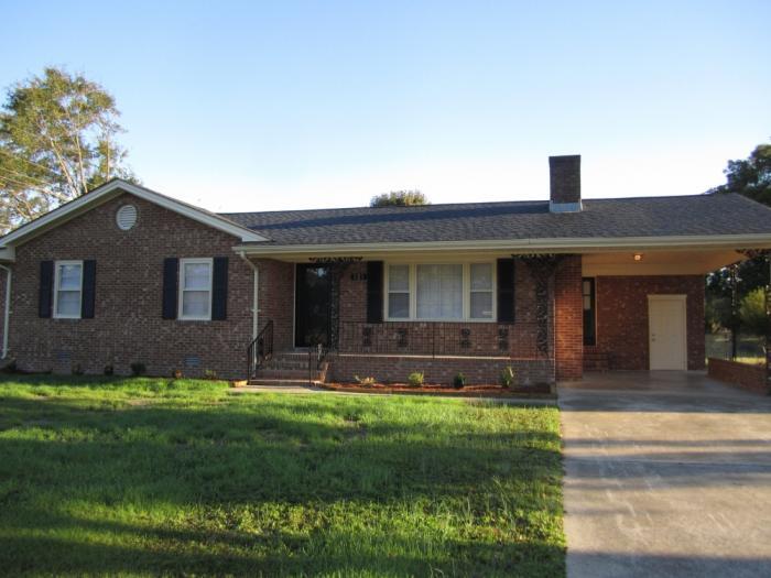 Primary Photo - 525 W Hooks River Rd