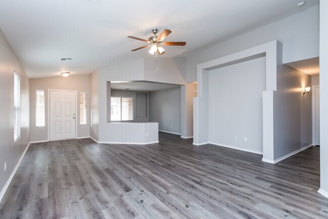 Foto del edificio - 9550 W Williams St