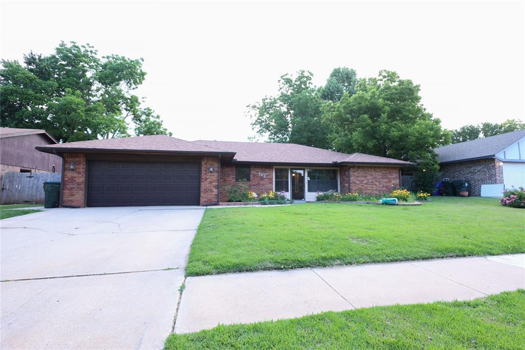 Primary Photo - 722 Smalley Dr