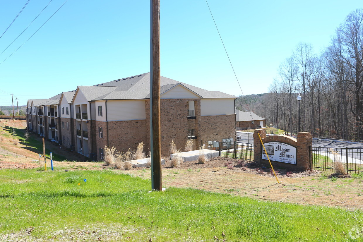 Primary Photo - Mason Manor Apartments