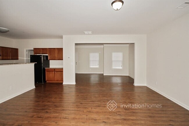 Building Photo - 1765 Logan Ridge Cir
