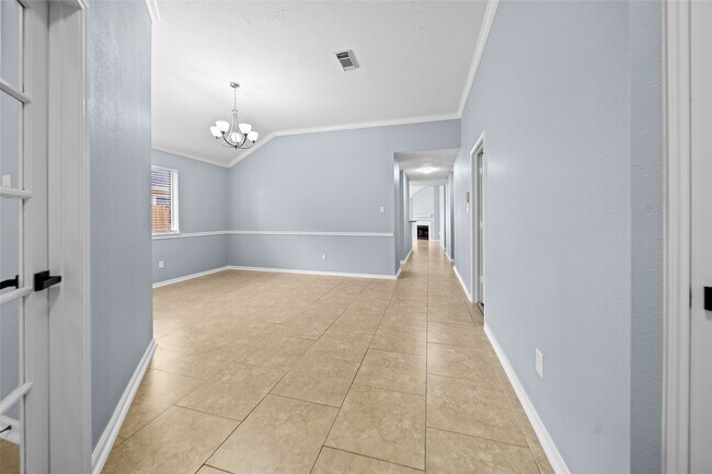 Foto del edificio - 6627 Greenhouse Rd