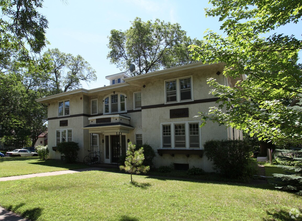 Foto del edificio - 3227 25th St E