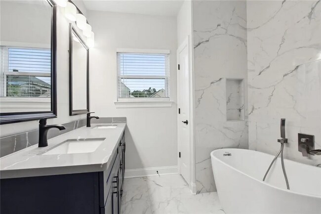 Foto del edificio - 3416 Danneel St