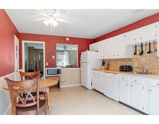 Building Photo - 116 Litchfield Pines Dr