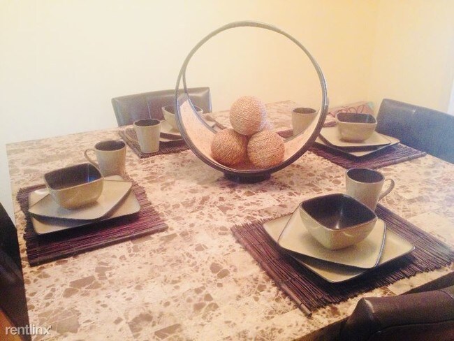 Foto del edificio - 3 br, 1 bath House - 2235 Anderson Street