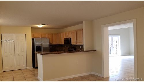 Foto del edificio - 9050 SW 157th Pl