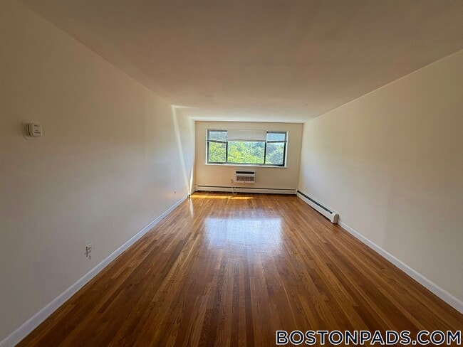 Foto del edificio - 66 Homer Ave