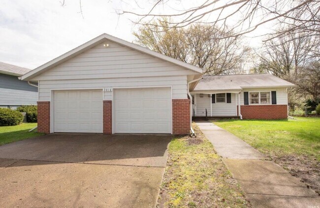 Foto del edificio - WEST LAFAYETTE SCHOOLS...Well-Maintained Ranch Home with Hardwood Floors