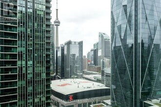 Building Photo - 16 Yonge St