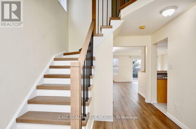 Photo du bâtiment - 28 Sunset Pl