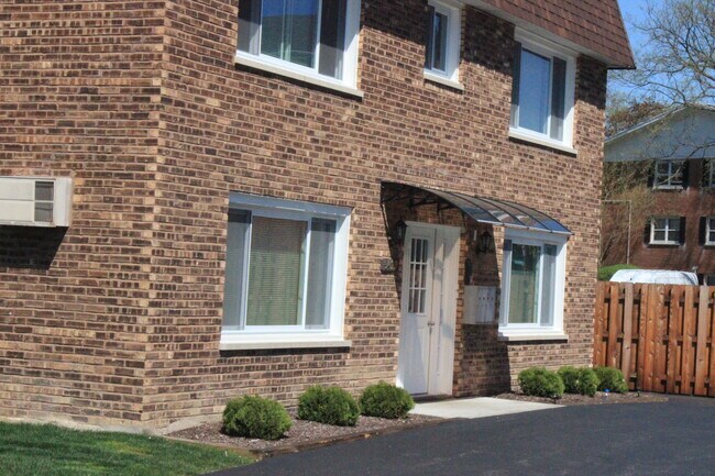 Photo - 9419 S 85th Ct Apartments