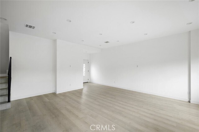 Building Photo - 11217 Cohasset St
