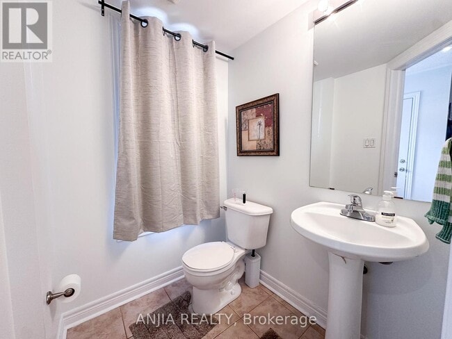 Photo du bâtiment - 40 Cathmar Dr