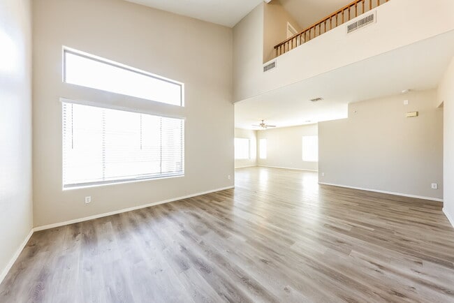Building Photo - 2189 S 88th Ave