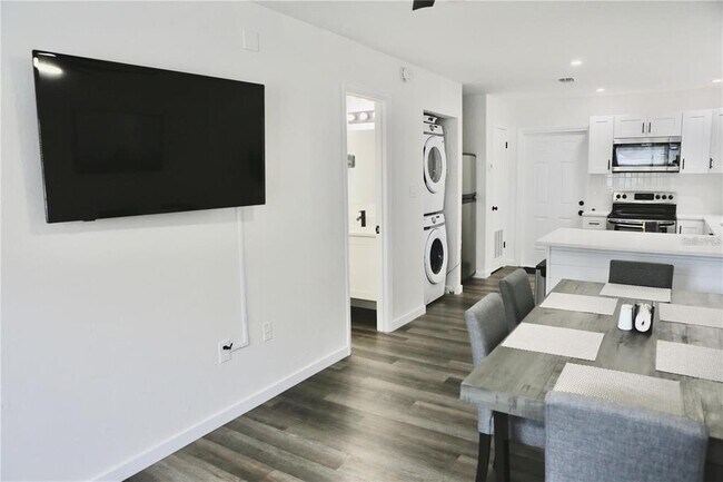 Foto del edificio - 3308 SW 26 Way