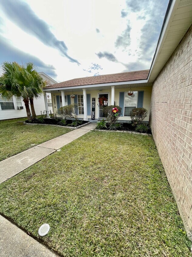 6137 Clearwater Dr, Slidell, LA 70460 House for Rent in Slidell, LA