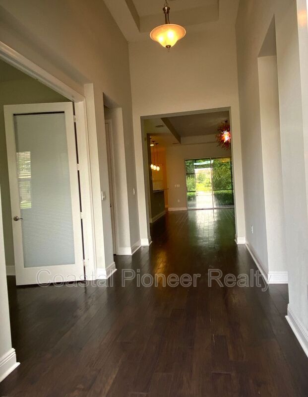 Building Photo - 31134 Spruceberry Ct