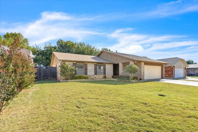Photo - Adorable Yukon Home