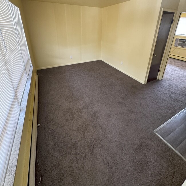 Building Photo - Cozy 1-Bedroom Apartment – 19751 Marx St, ...