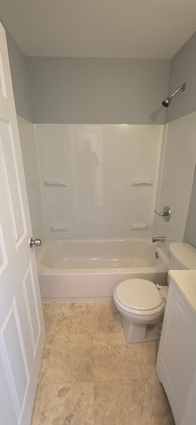 Foto del edificio - 817 N Carey St