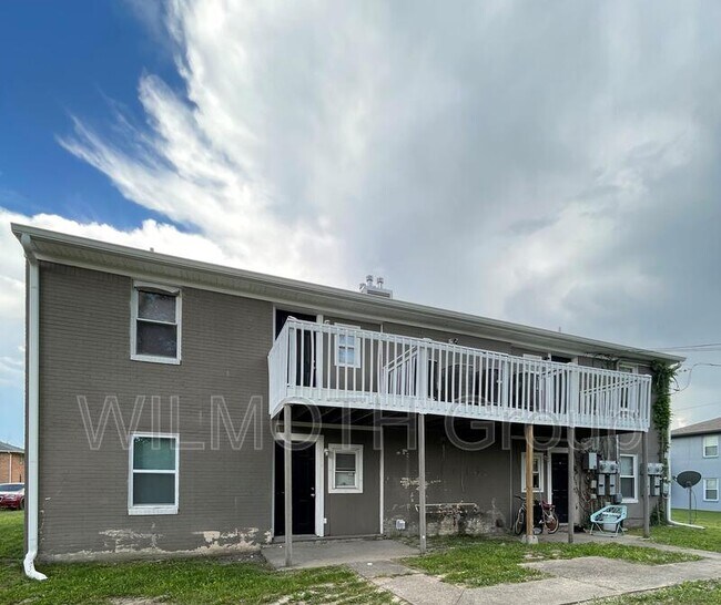 Foto del edificio - 6028 Dickson Rd