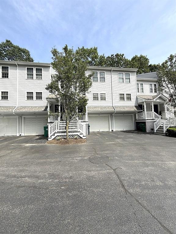 Foto principal - 881 Greenwich Ave
