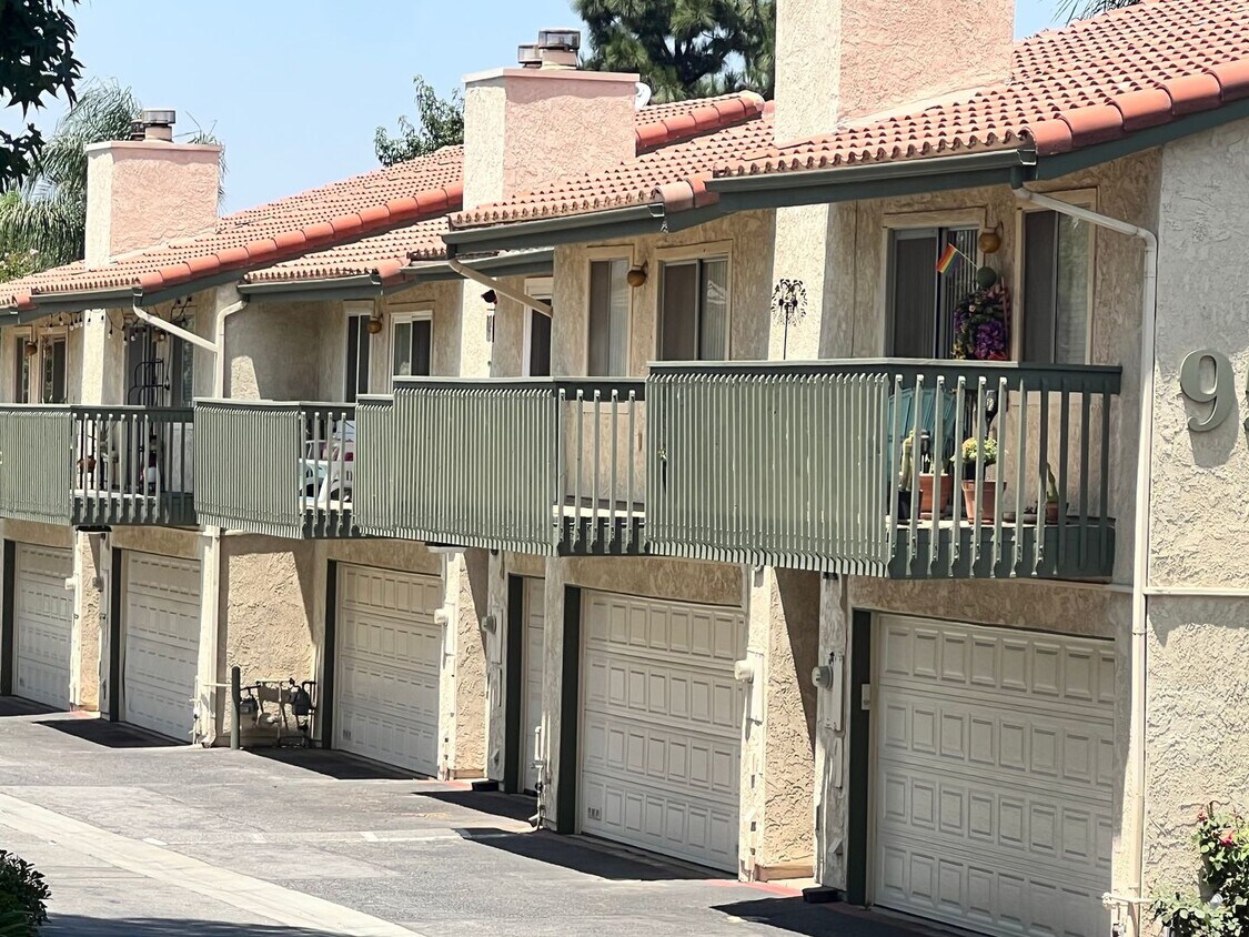 Foto principal - Welcome to this beautifully maintained 2-b...