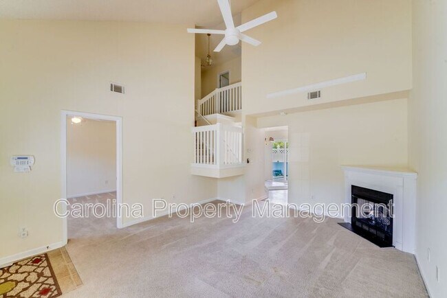 Building Photo - 17125 Greenlawn Hills Ct
