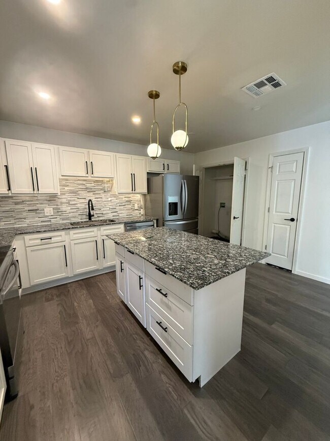 Foto del edificio - 4200 NW 15th St