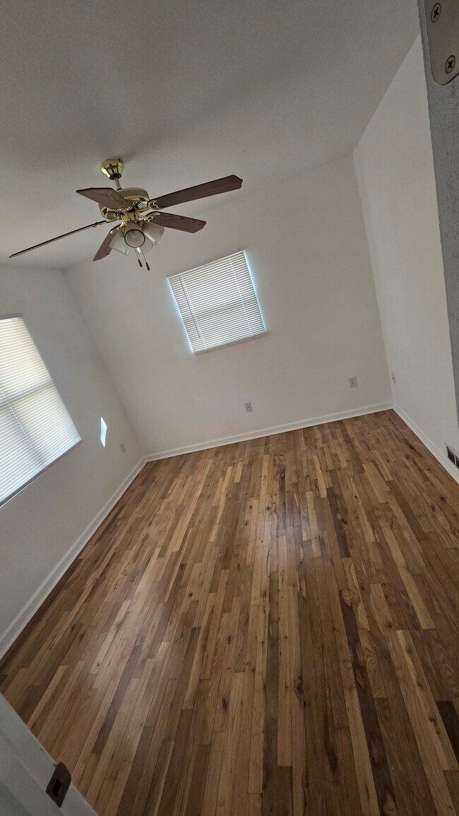 Foto del edificio - 2715 Cedar St