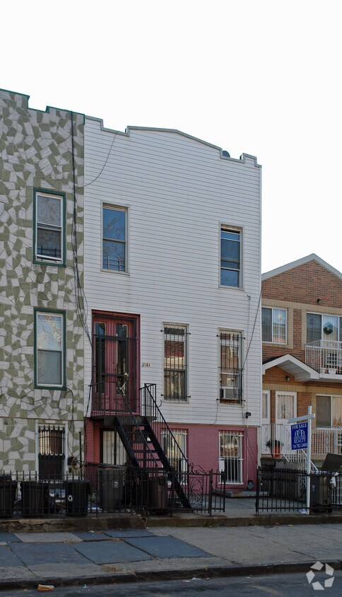 Foto del edificio - 256 Kosciusko St