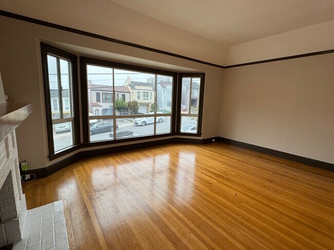 Building Photo - 2670 21st Ave